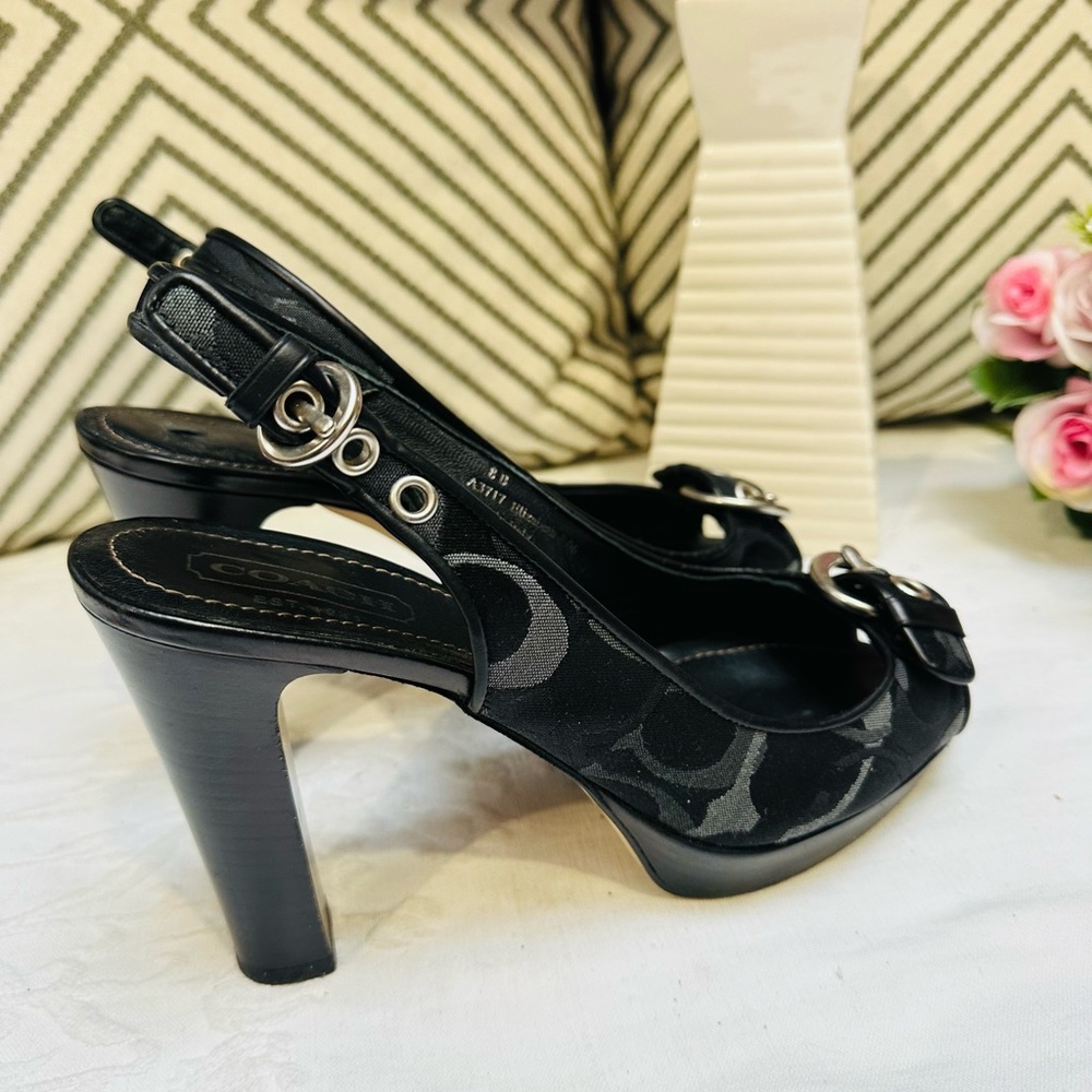 Coach Signature Logo with Black Leather Heel, Size 8 - Picture 2 of 15